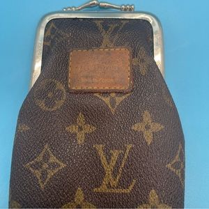 Louis Vuitton Vintage Saks French Kisslock Glasses Case Coin Wallet